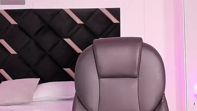 Carolina Evanss online show from March 28, 4:02 am