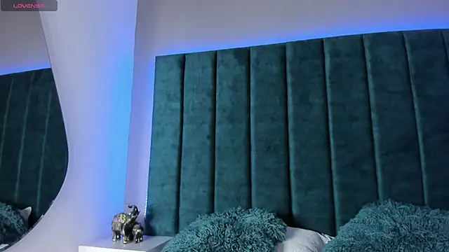 Carolina Evanss online show from March 3, 3:57 am