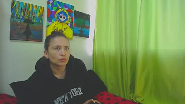 Leyla Horny Bg online show from November 20, 9:15 pm