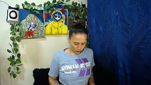 Snapshot of Leyla_Horny_Bg chatting on May 9, 1:09 am Leyla Horny Bg online show from May 9, 1:09 am