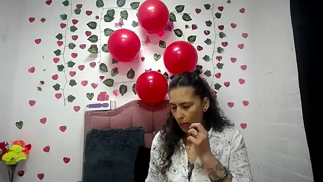 Leyla Horny Bg online show from February 14, 8:15 pm