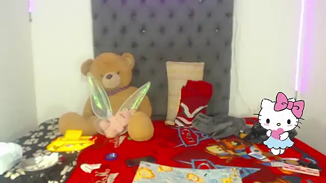 Snapshot of lucianadolll chatting on October 20, 8:04 am lucianadolll online show from October 20, 8:04 am