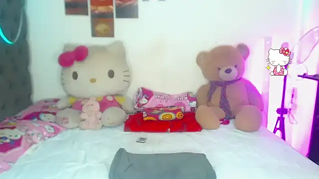 lucianadolll online show from February 9, 8:18 pm