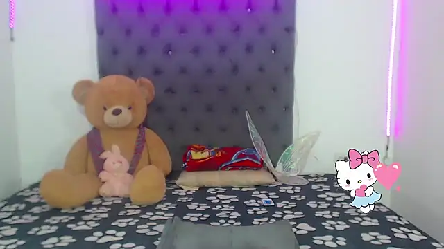 lucianadolll online show from October 28, 10:25 am