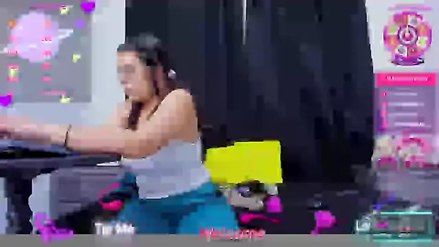 Salome Moonn online show from March 18, 1:13 am