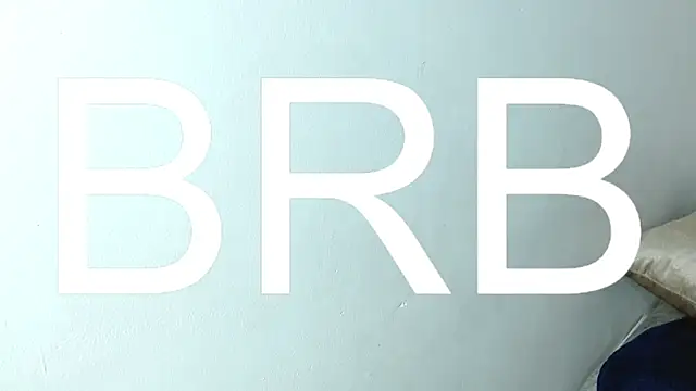 Snapshot of Themilow chatting on March 12, 7:35 am Themilow online show from March 12, 7:35 am