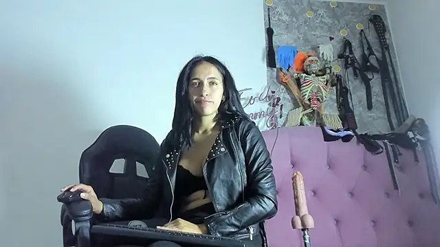 Evil sammy online show from November 20, 8:42 pm