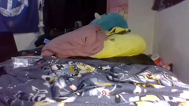 Snapshot of ATwinkie chatting on March 21, 12:18 am ATwinkie online show from March 21, 12:18 am