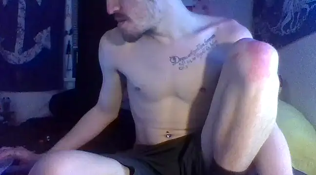 Snapshot of ATwinkie chatting on March 8, 11:28 pm ATwinkie online show from March 8, 11:28 pm