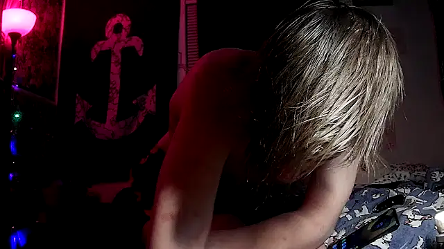 ATwinkie online show from December 3, 9:20 am