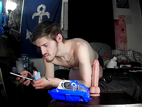 ATwinkie online show from February 15, 6:36 am