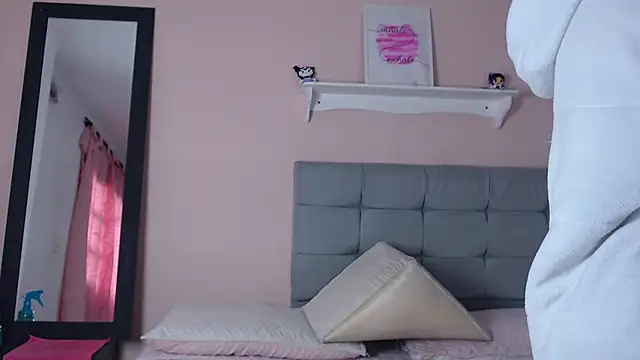 Snapshot of dholcee chatting on November 24, 1:00 pm dholcee online show from November 24, 1:00 pm