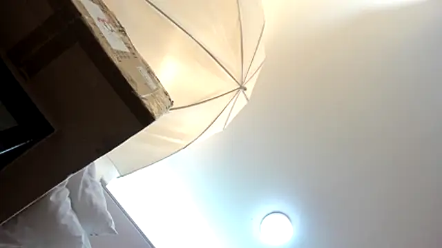 MadissonRey online show from November 20, 1:34 pm