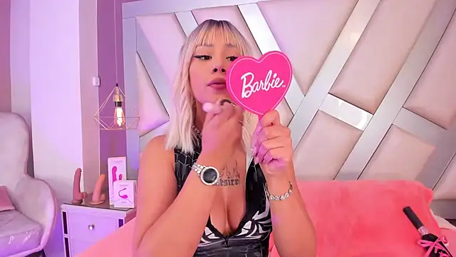 MadissonRey online show from January 6, 1:48 pm