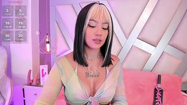 MadissonRey online show from September 26, 1:40 pm