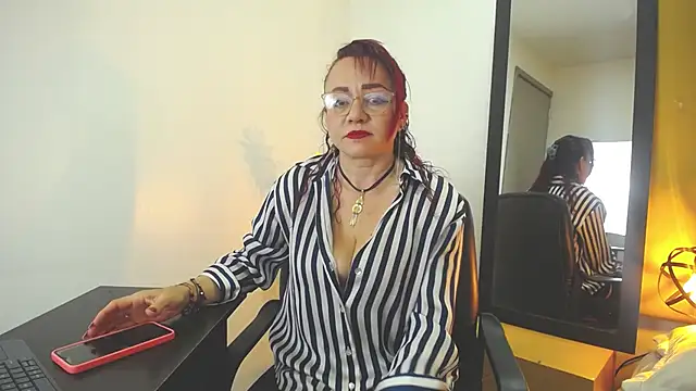 Lupiita223 online show from February 20, 12:51 pm