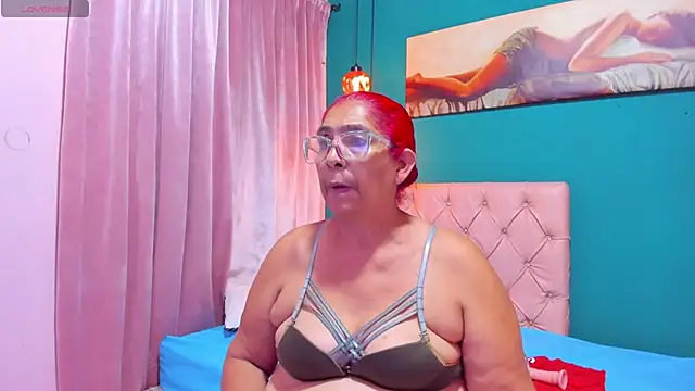 renata milf  online show from December 2, 11:45 am