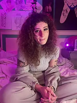 BlazyKitsune- online show from February 5, 6:15 pm