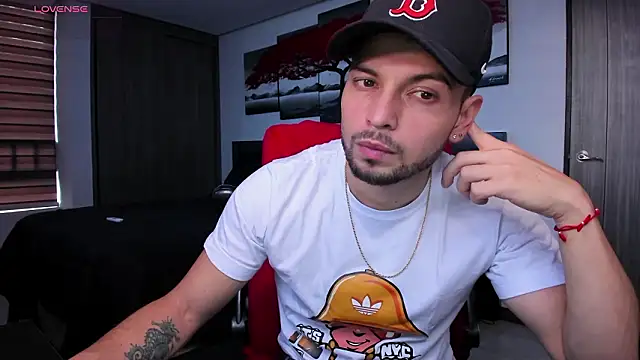 Snapshot of nick_klaus chatting on March 2, 10:06 pm nick klaus online show from March 2, 10:06 pm