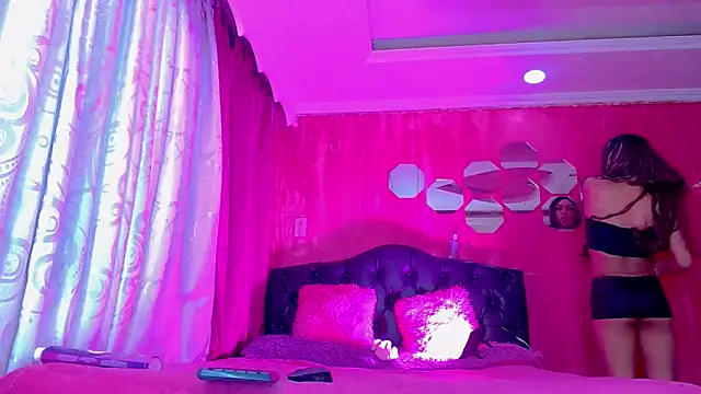 TiffanyMackensyy online show from March 24, 1:27 am