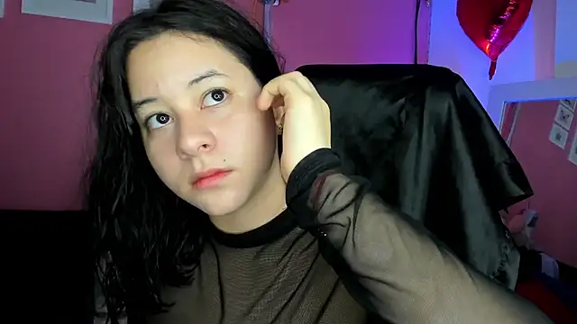 agnes 213 online show from October 17, 2:19 pm