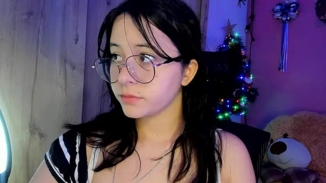 agnes 213 online show from January 7, 5:29 pm