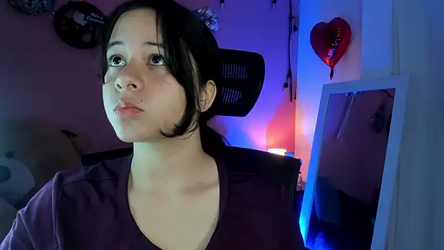 agnes 213 online show from January 16, 2:10 pm