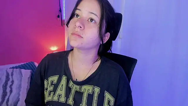 agnes 213 online show from September 19, 1:15 pm