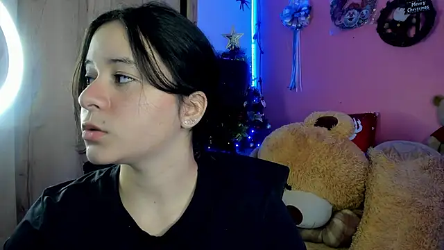 agnes 213 online show from December 19, 1:35 pm