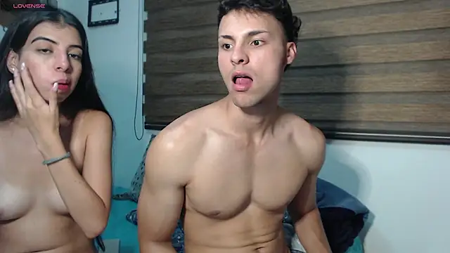 AshleyandTyler online show from February 24, 11:52 pm