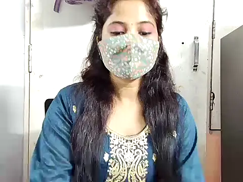 Snapshot of samosa73 chatting on October 18, 6:10 pm samosa73 online show from October 18, 6:10 pm