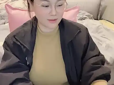 Snapshot of CE-A699 chatting on February 27, 7:08 am CE-A699 online show from February 27, 7:08 am