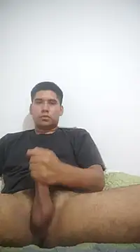 Snapshot of estudiante69 chatting on December 29, 10:25 pm estudiante69 online show from December 29, 10:25 pm
