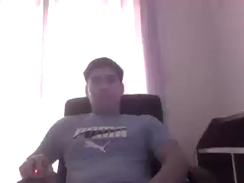 Snapshot of estudiante69 chatting on December 7, 6:32 pm estudiante69 online show from December 7, 6:32 pm