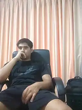 Snapshot of estudiante69 chatting on December 11, 11:21 pm estudiante69 online show from December 11, 11:21 pm