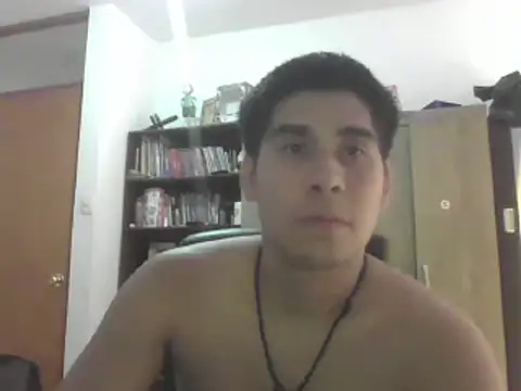 Snapshot of estudiante69 chatting on March 2, 8:03 pm estudiante69 online show from March 2, 8:03 pm