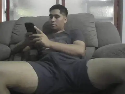 Snapshot of estudiante69 chatting on January 31, 9:48 pm estudiante69 online show from January 31, 9:48 pm