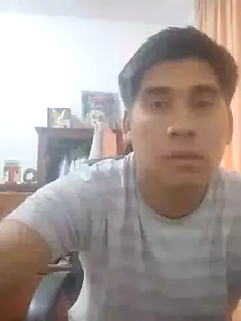 Snapshot of estudiante69 chatting on December 12, 10:52 pm estudiante69 online show from December 12, 10:52 pm