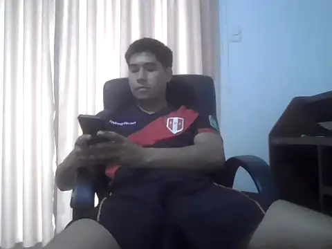 Snapshot of estudiante69 chatting on December 1, 10:26 pm estudiante69 online show from December 1, 10:26 pm