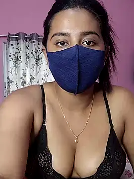 Snapshot of lovely-tanu chatting on January 28, 10:45 am lovely-tanu online show from January 28, 10:45 am