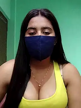 Snapshot of lovely-tanu chatting on December 14, 8:23 am lovely-tanu online show from December 14, 8:23 am