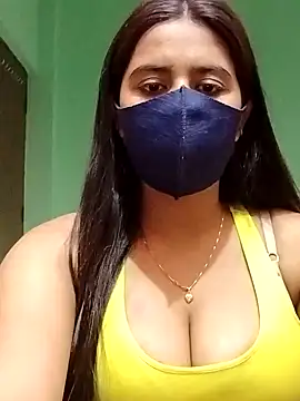Snapshot of lovely-tanu chatting on December 14, 11:29 am lovely-tanu online show from December 14, 11:29 am