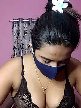 Snapshot of lovely-tanu chatting on February 9, 1:03 pm lovely-tanu online show from February 9, 1:03 pm