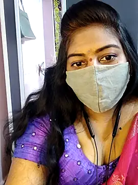 RomeoJuliet345 online show from February 4, 12:44 pm