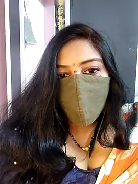 RomeoJuliet345 online show from February 8, 11:30 am