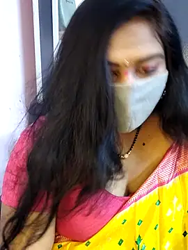 RomeoJuliet345 online show from February 11, 10:15 am