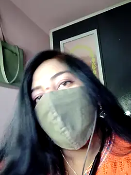 RomeoJuliet345 online show from February 1, 2:04 pm