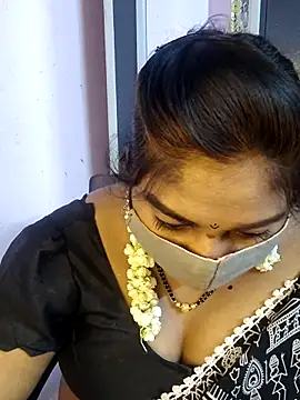 RomeoJuliet345 online show from February 28, 4:39 pm