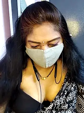 RomeoJuliet345 online show from March 28, 10:05 am