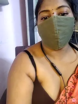 RomeoJuliet345 online show from June 3, 6:12 pm
